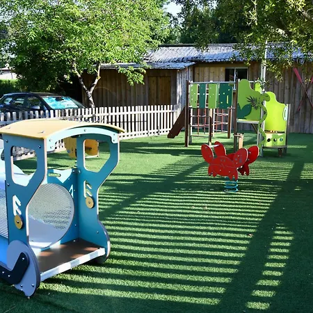 Essentiel 30m2 Terrasse Couverte Campingplatz *
